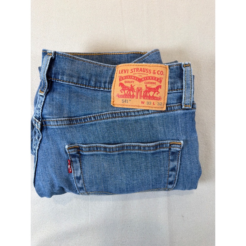 Levis 541 Athletic Taper Jeans Mens 33x32 Blue All Seasons Tech Denim - Picture 6 of 6